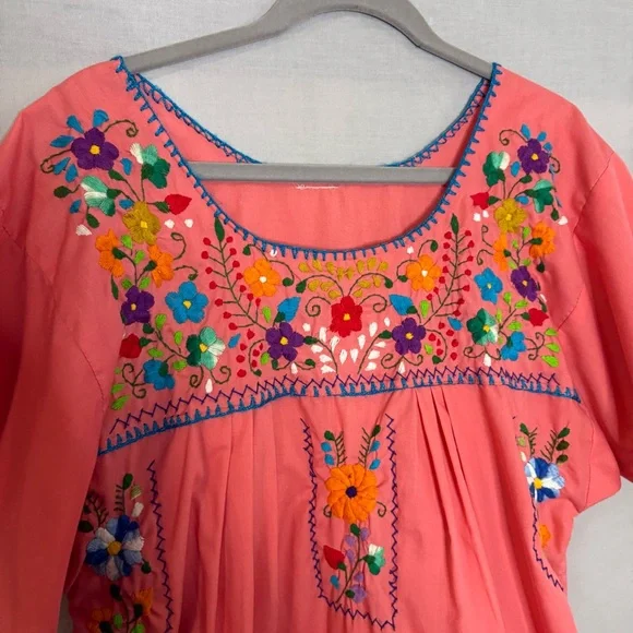 Traditional Mexican-Style Puebla‎ Pink Hand Embroidered Dress size Medium Boho - Picture 3 of 6